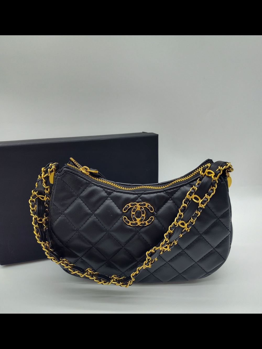CHANEL Makeup Quilted Chain Shoulder Pouch Black Gold Vanity Bag GWP - Picture 2 of 15